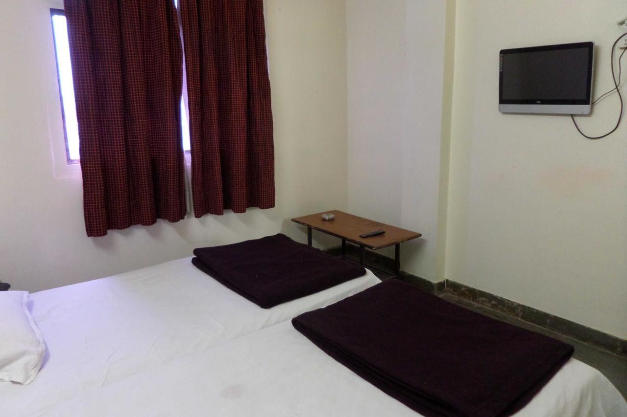 Parvat Lodge Ahmednagar Esterno foto