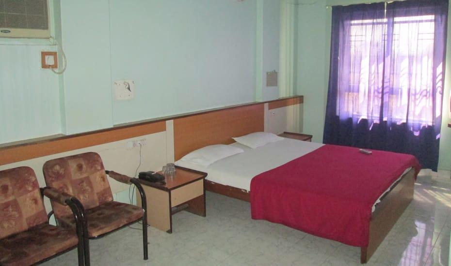 Parvat Lodge Ahmednagar Esterno foto