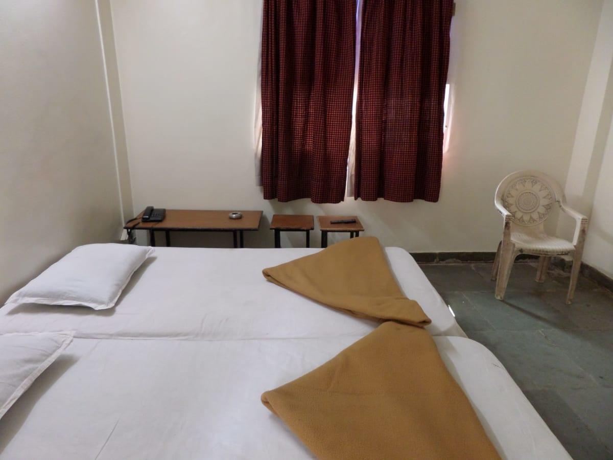 Parvat Lodge Ahmednagar Esterno foto